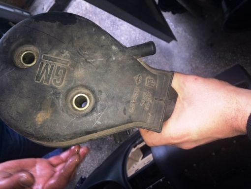  ÇIKMA corsa b gaz kelebek üst kutusu